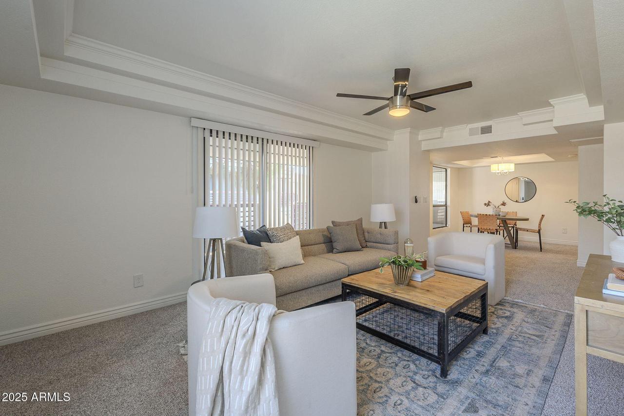 3420 W Danbury Dr. #C216, Phoenix, AZ 85053