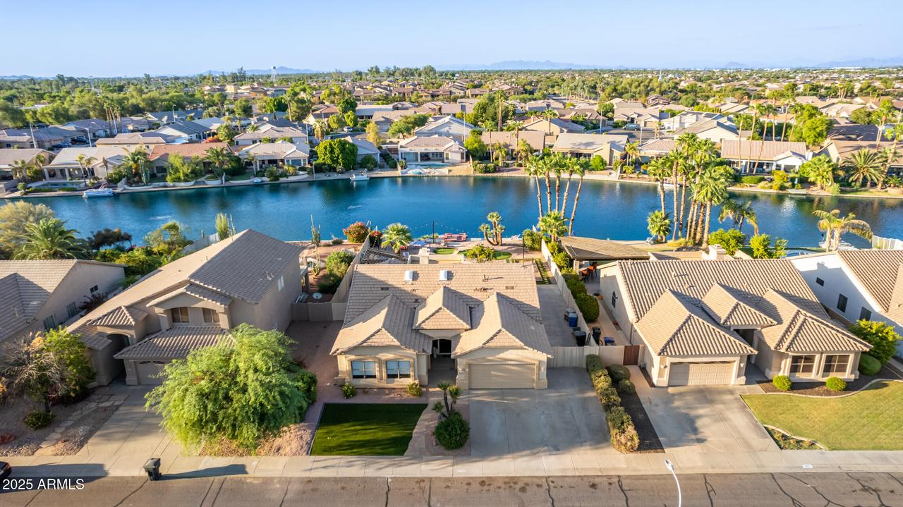 844 W Beechnut Dr., Chandler, AZ 85248