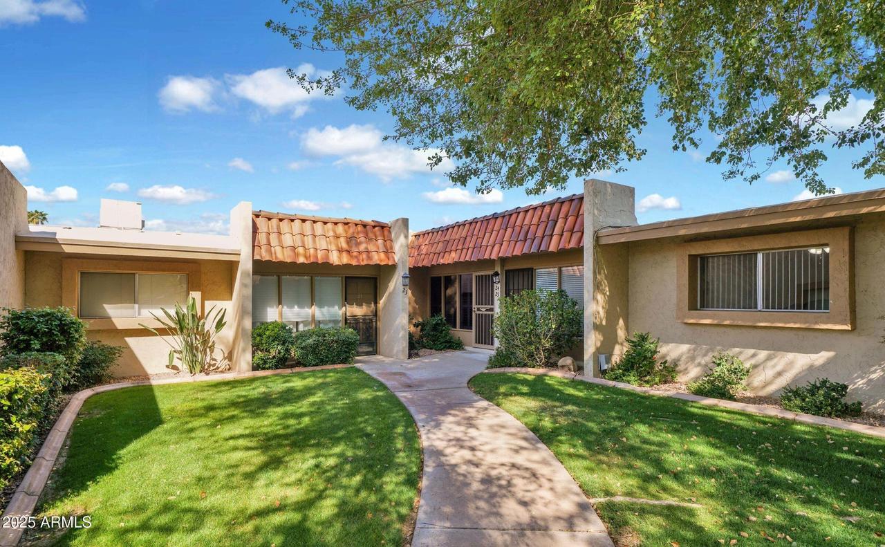 1320 E Bethany Home Rd. #24, Phoenix, AZ 85014