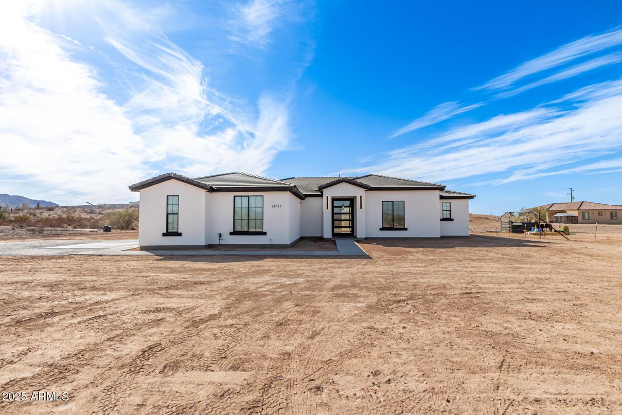 13012 S 218th Ave., Buckeye, AZ 85326