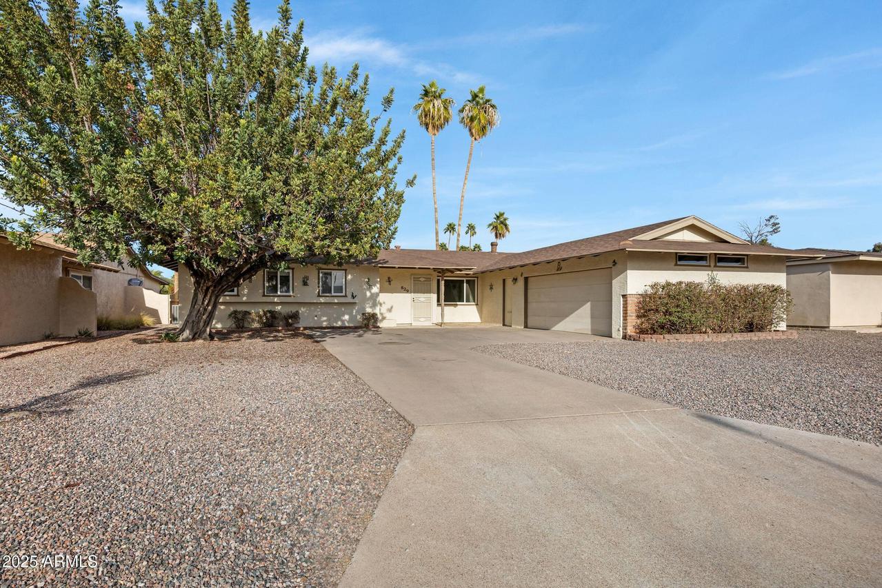 829 S Revolta Cir., Mesa, AZ 85208