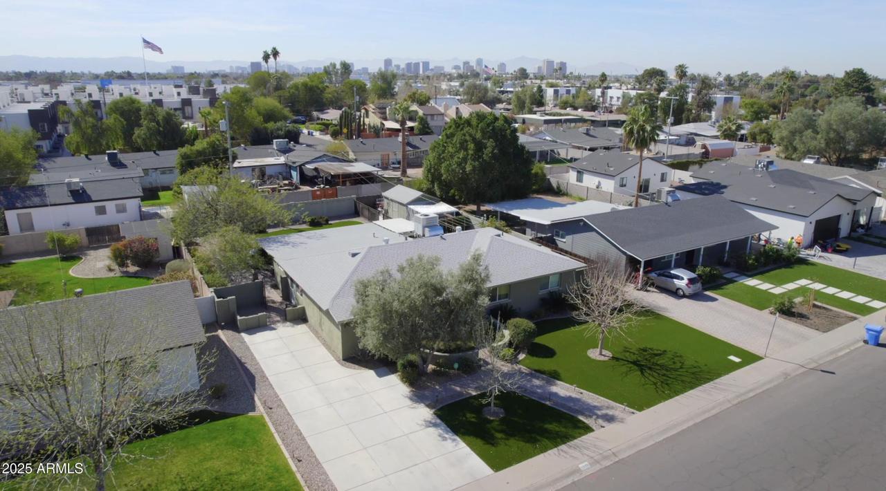 1335 E Oregon Ave., Phoenix, AZ 85014
