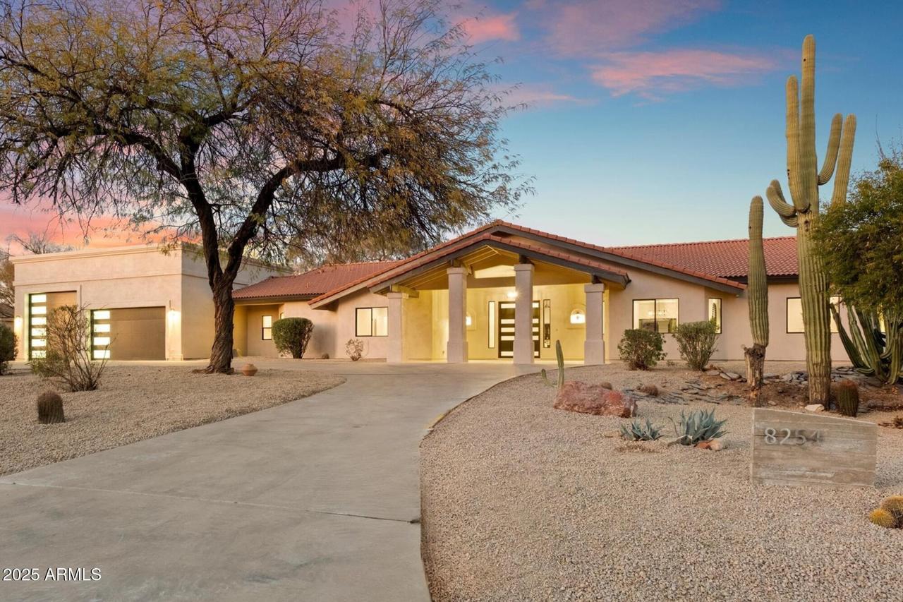 8254 E Juan Tabo Rd., Scottsdale, AZ 85255