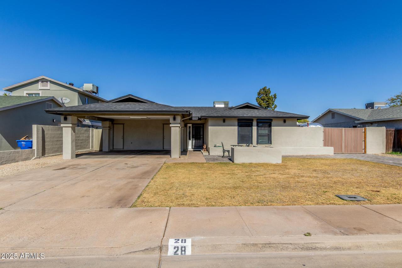 28 W Hillside St., Mesa, AZ 85201