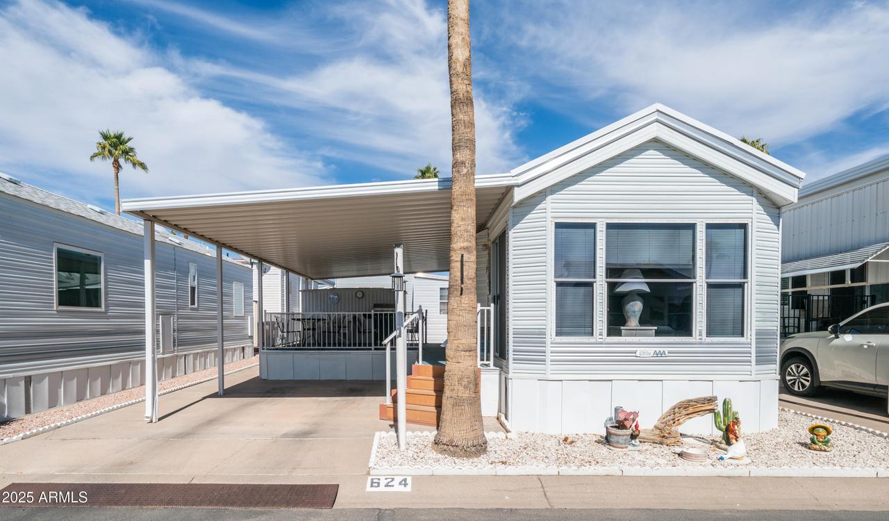 624 Hawk Eye Dr., Apache Junction, AZ 85119