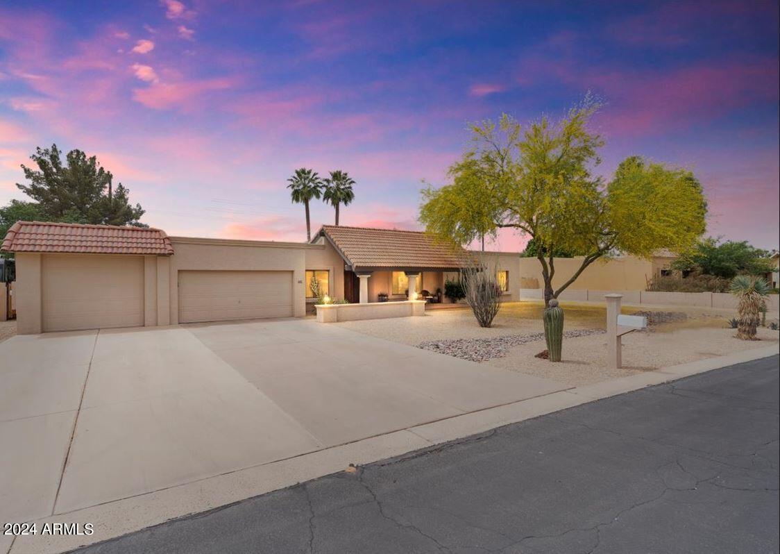 7820 S Maple Ave., Tempe, AZ 85284