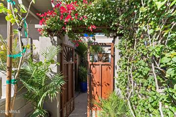 5205 N 8th Pl., Phoenix, AZ 85014