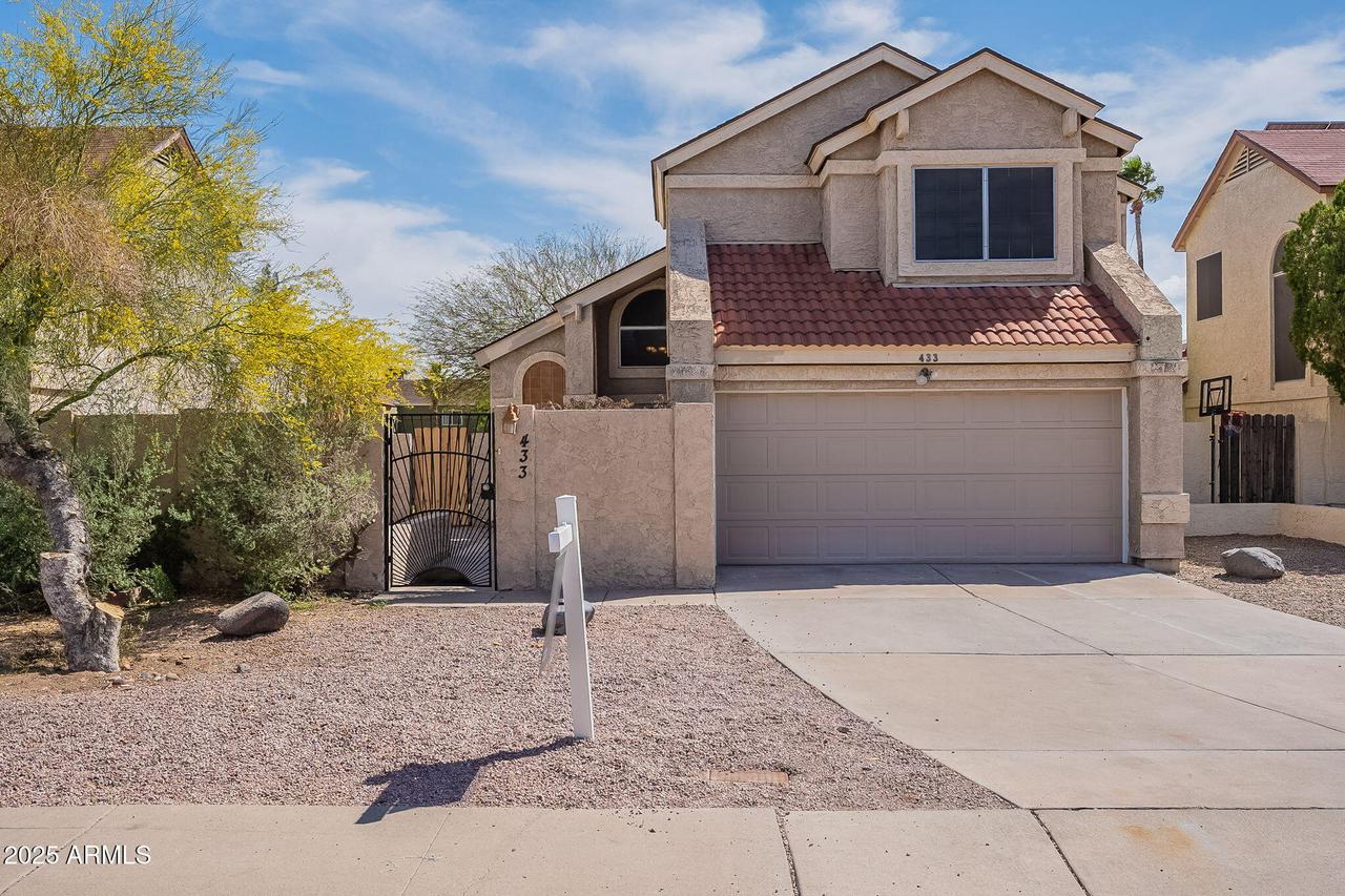 433 E Utopia Rd., Phoenix, AZ 85024