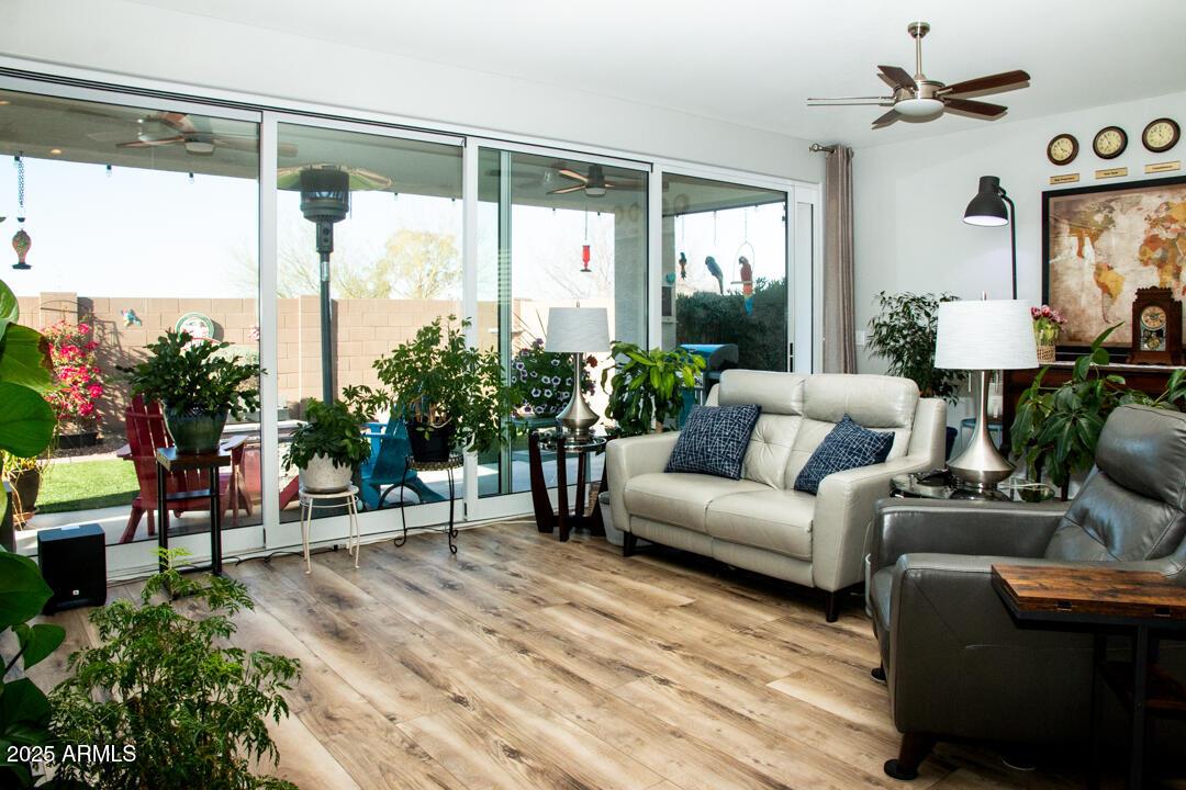 808 E Constance Way, Phoenix, AZ 85042