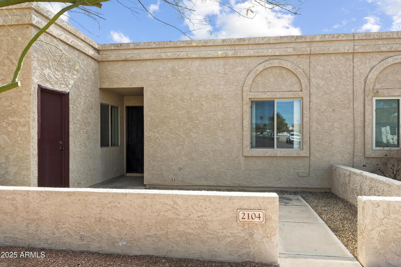 2104 W Yukon Dr., Phoenix, AZ 85027