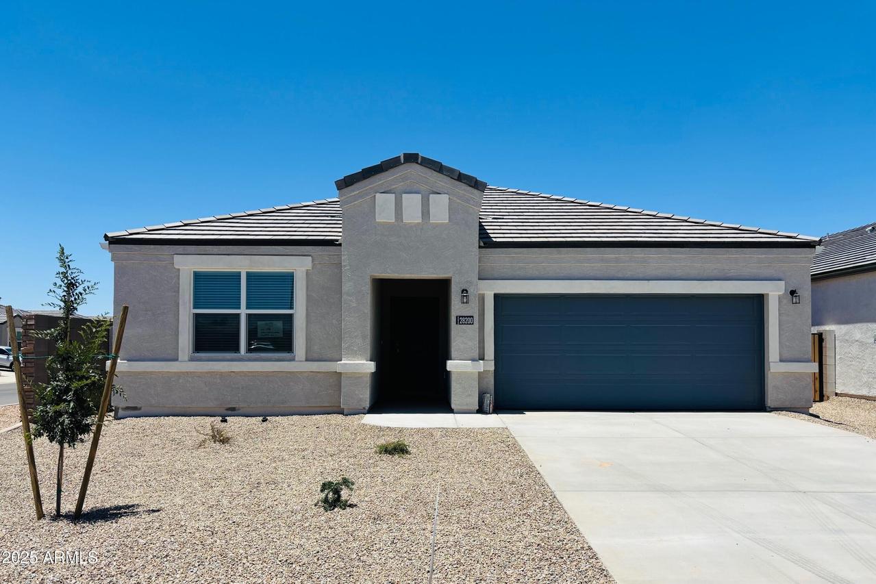 28200 N Nealite Dr., San Tan Valley, AZ 85143