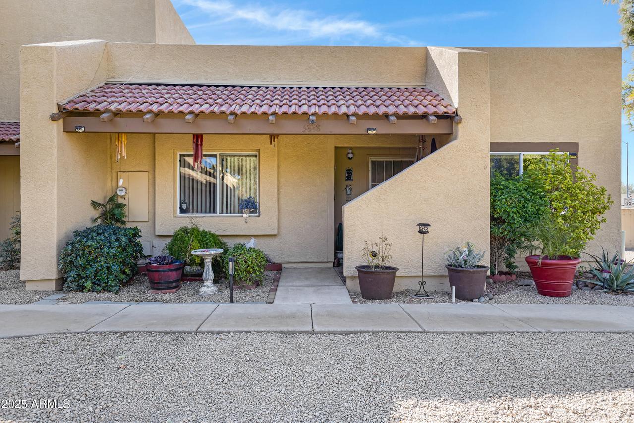 5848 W Gelding Dr., Glendale, AZ 85306