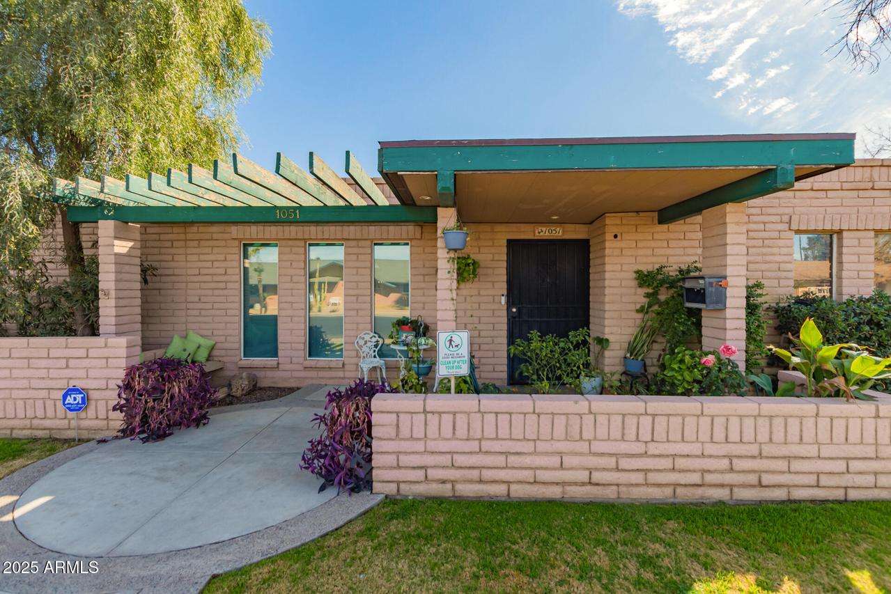 1051 E 8th Ave., Mesa, AZ 85204