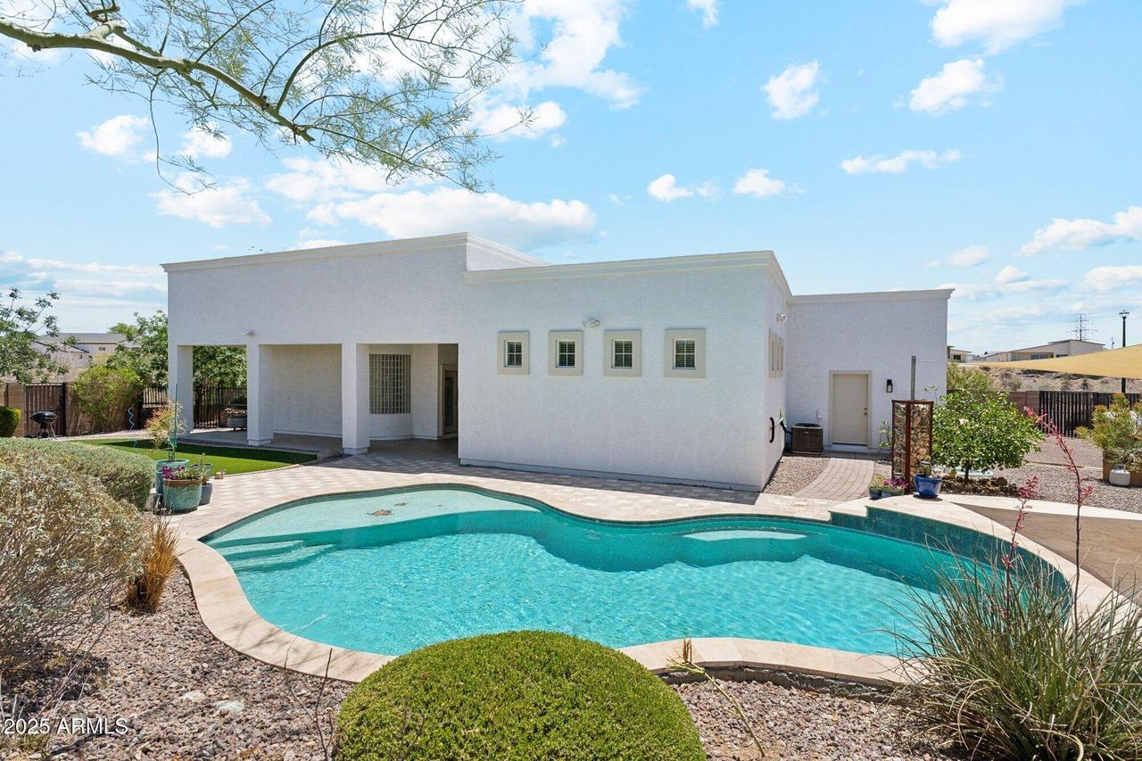 10328 W Villa Linda Dr., Peoria, AZ 85383