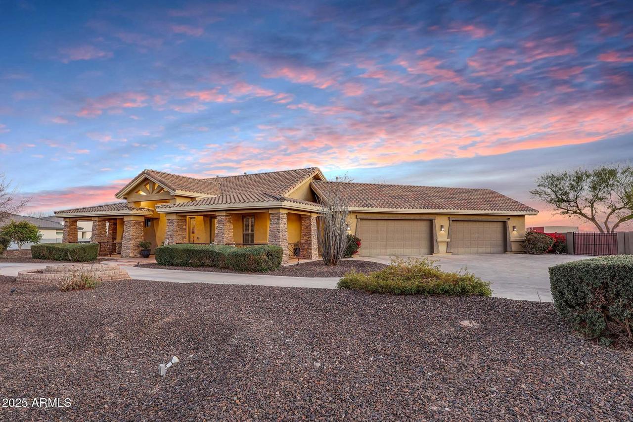 18919 W Verde Ln., Litchfield Park, AZ 85340