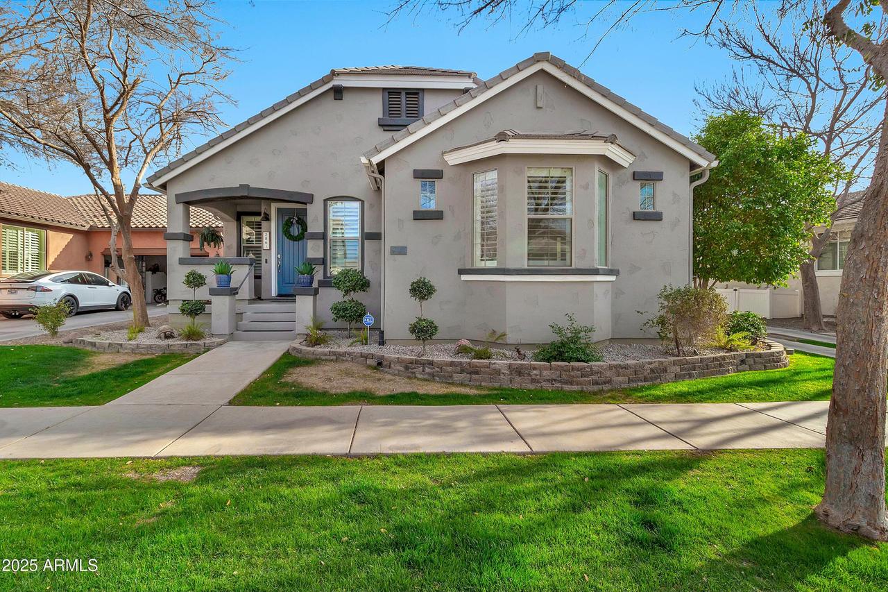 2861 E Camellia Dr., Gilbert, AZ 85296