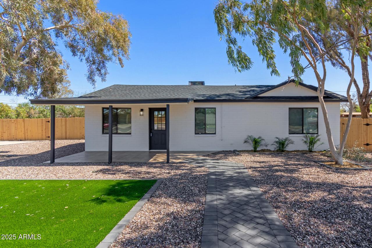12031 N 30th St., Phoenix, AZ 85028