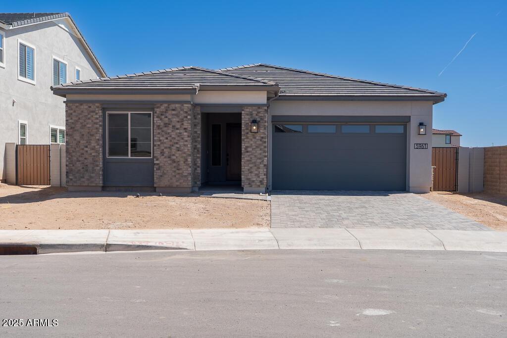 5961 S Stonecreek Blvd., Gilbert, AZ 85298