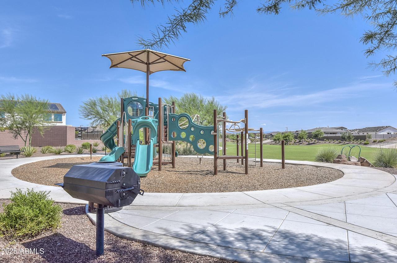 17152 W Oberlin Way, Surprise, AZ 85387