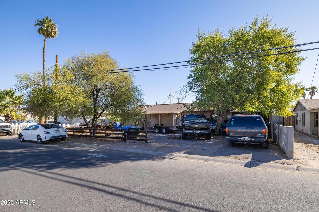 1805 N 31st St., Phoenix, AZ 85008