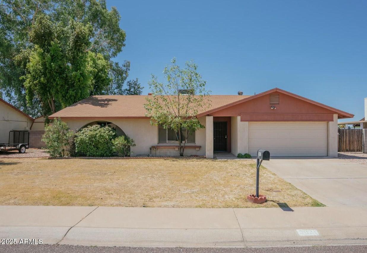 3021 W Angela Dr., Phoenix, AZ 85053