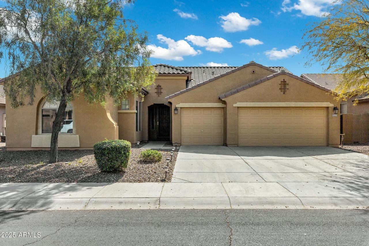 11933 W Daley Ln., Sun City, AZ 85373