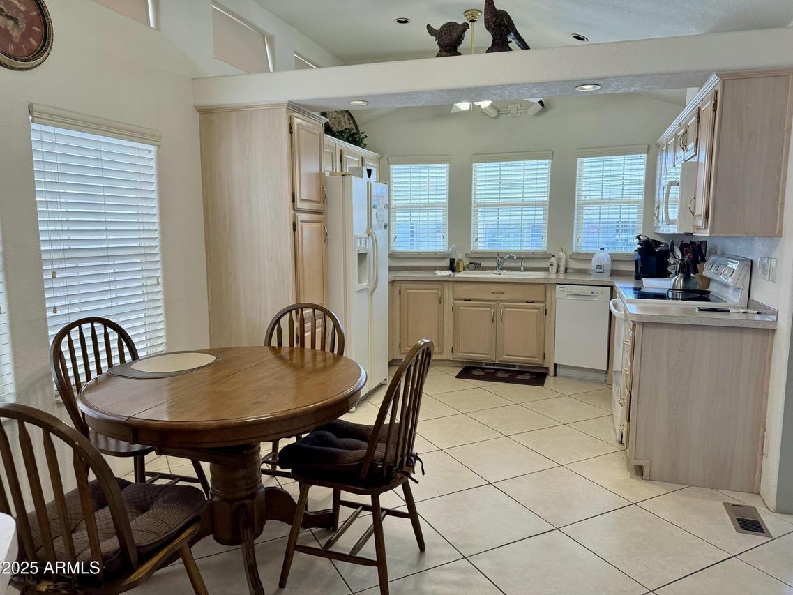 7750 E Broadway Rd. #814, Mesa, AZ 85208