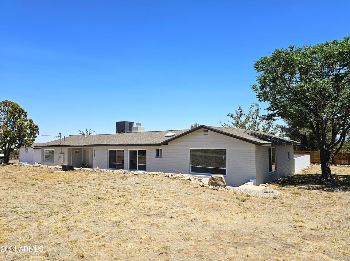 6349 S Volcano Ln., Hereford, AZ 85615