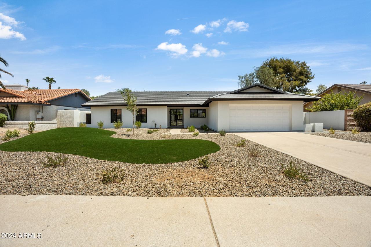 7624 E Charter Oak Rd., Scottsdale, AZ 85260