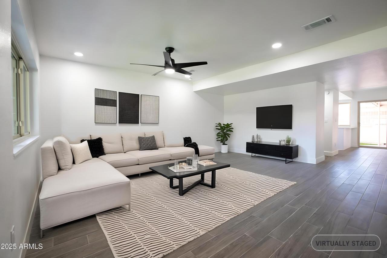 1550 N Stapley Dr. #31, Mesa, AZ 85203