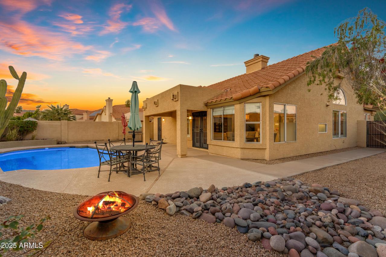 1229 E Glenhaven Dr., Phoenix, AZ 85048