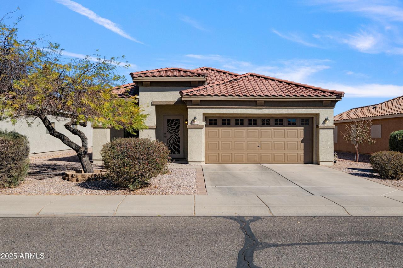 2910 W Allens Peak Dr., San Tan Valley, AZ 85144