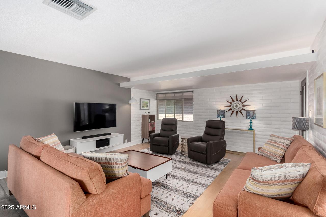 1901 E Missouri Ave. #207, Phoenix, AZ 85016