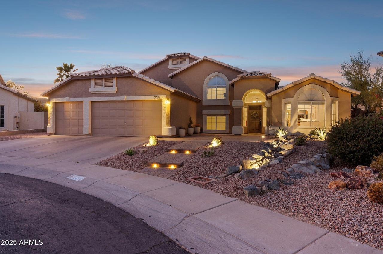 2318 E Granite View Dr., Phoenix, AZ 85048