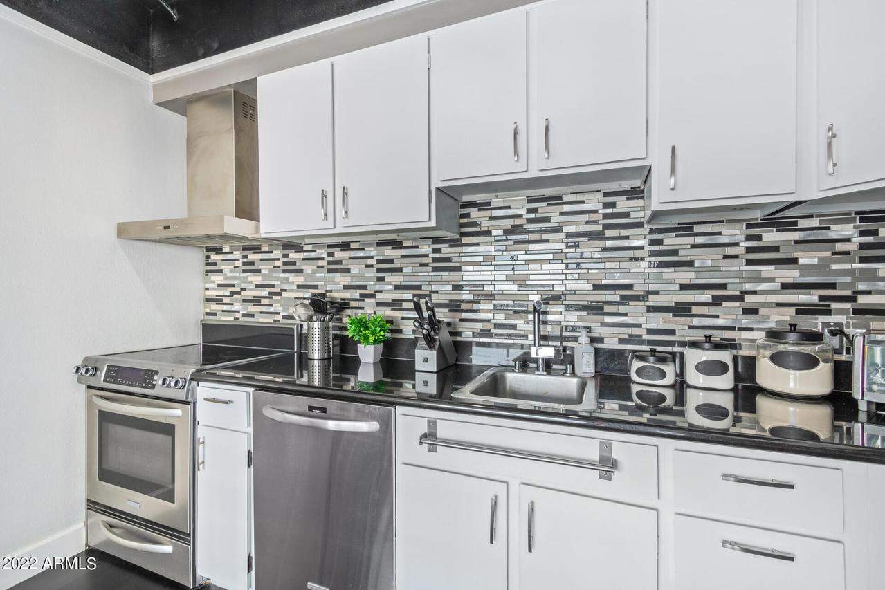 4750 N Central Ave. #7D, Phoenix, AZ 85012