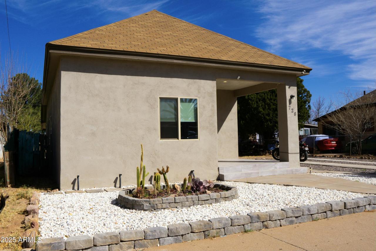 726 E 15th St., Douglas, AZ 85607