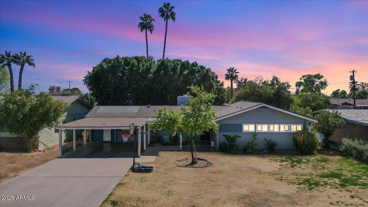 5809 W Morten Ave., Glendale, AZ 85301