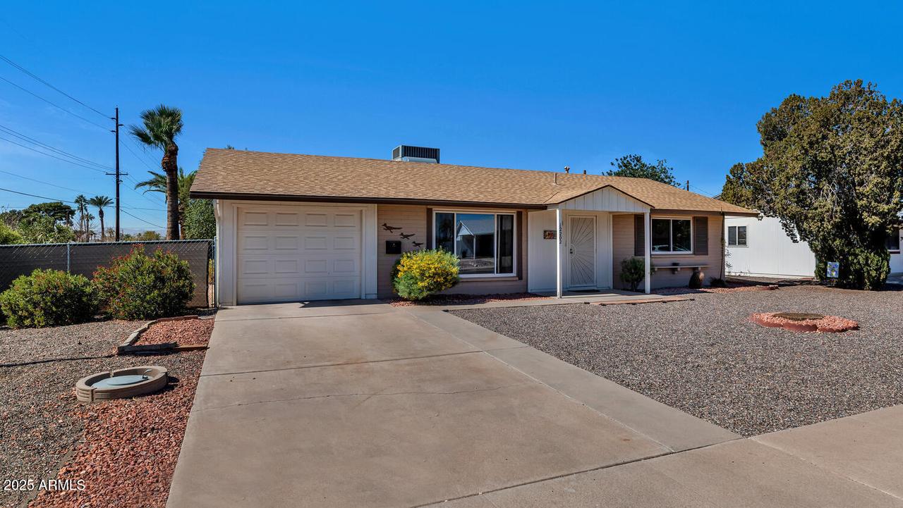 12202 N Hacienda Dr., Sun City, AZ 85351