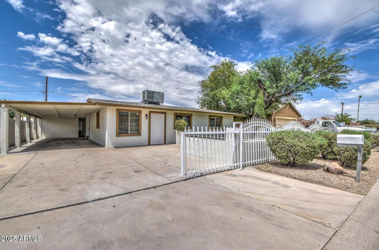 416 W Chambers St., Phoenix, AZ 85041