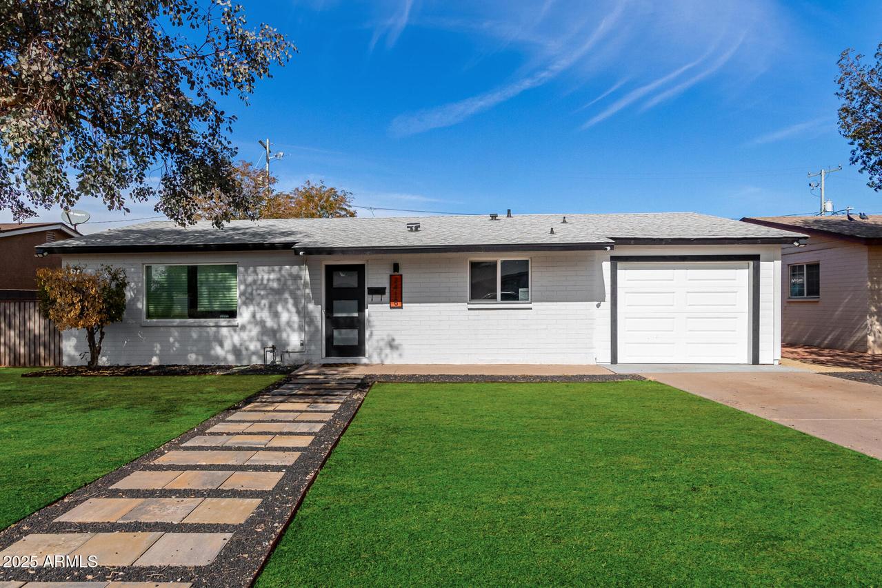 2418 W Flower St., Phoenix, AZ 85015