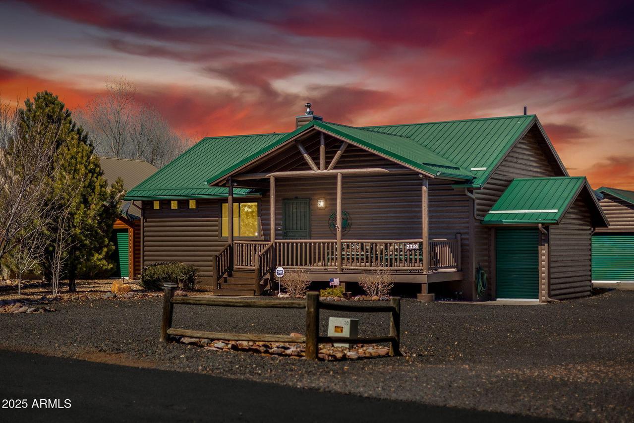2334 Buffalo Loop, Overgaard, AZ 85933