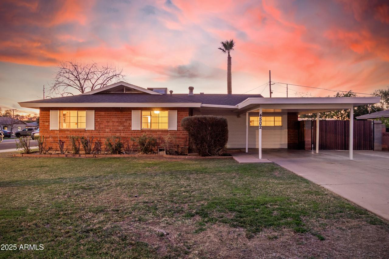 4502 N 2nd Dr., Phoenix, AZ 85013