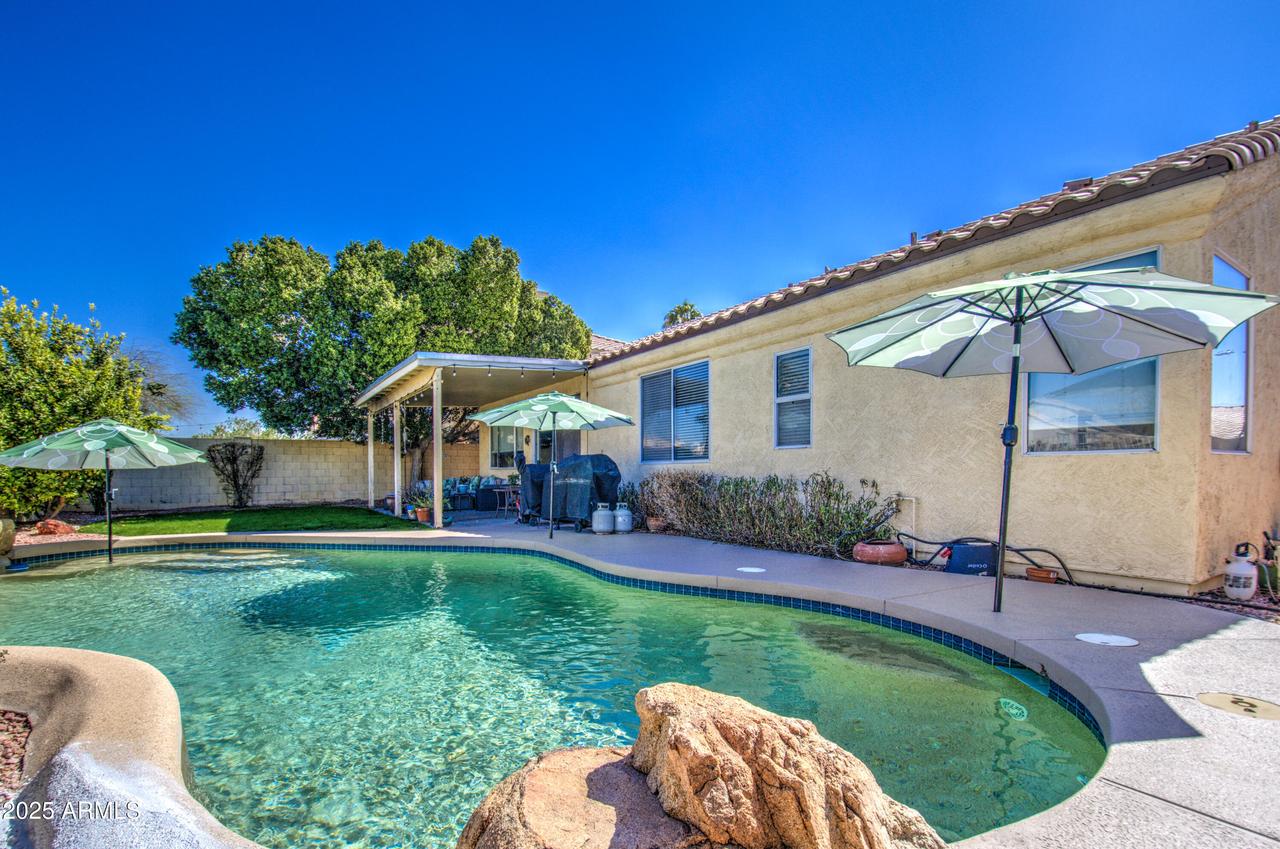 11538 W Laurelwood Ln., Avondale, AZ 85392