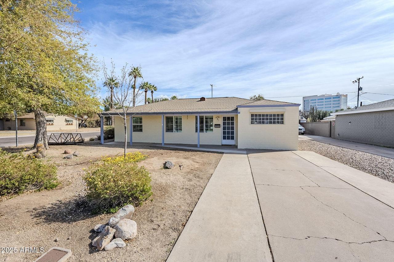 3015 N 8th Ave., Phoenix, AZ 85013