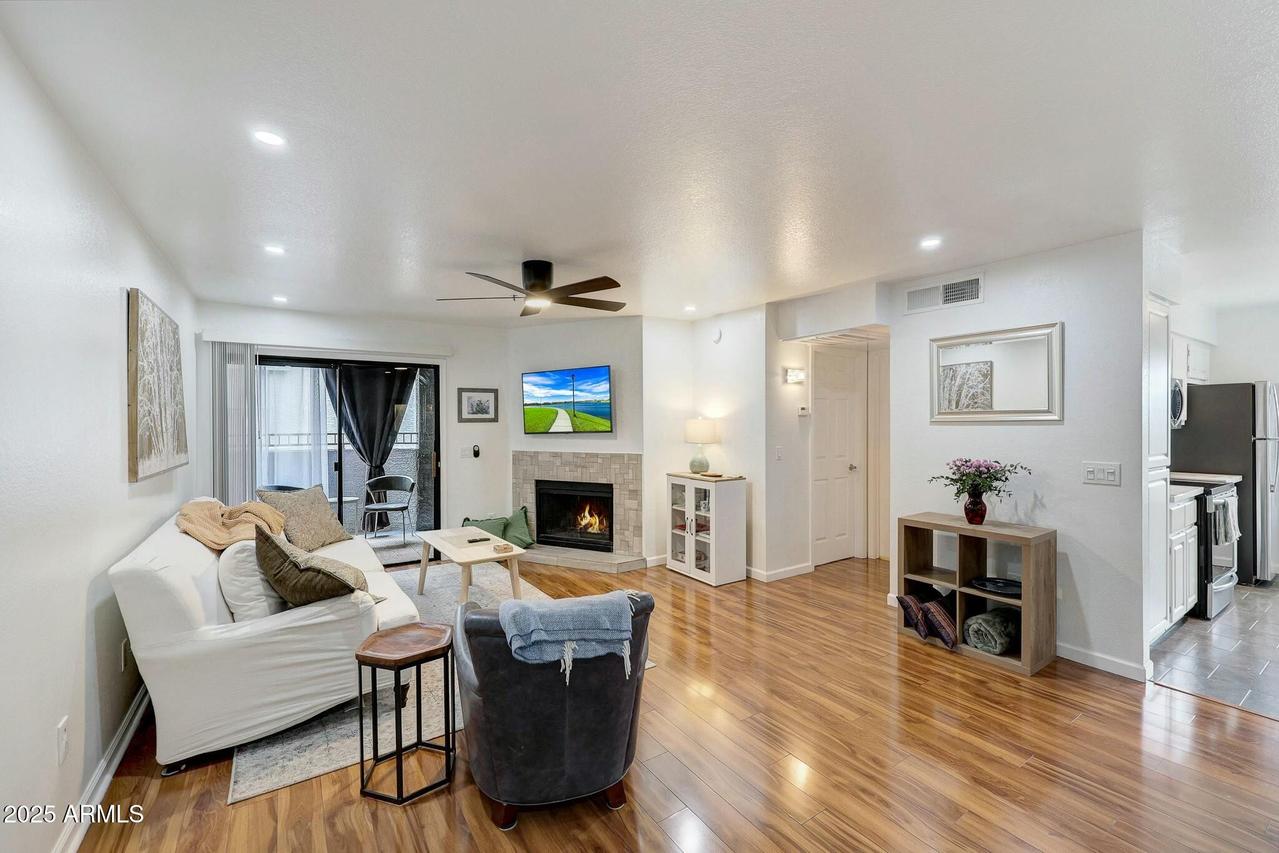 2025 E Campbell Ave. #227, Phoenix, AZ 85016