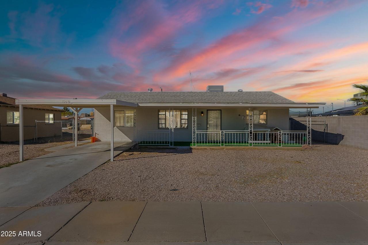 12010 N 113th Ave., Youngtown, AZ 85363