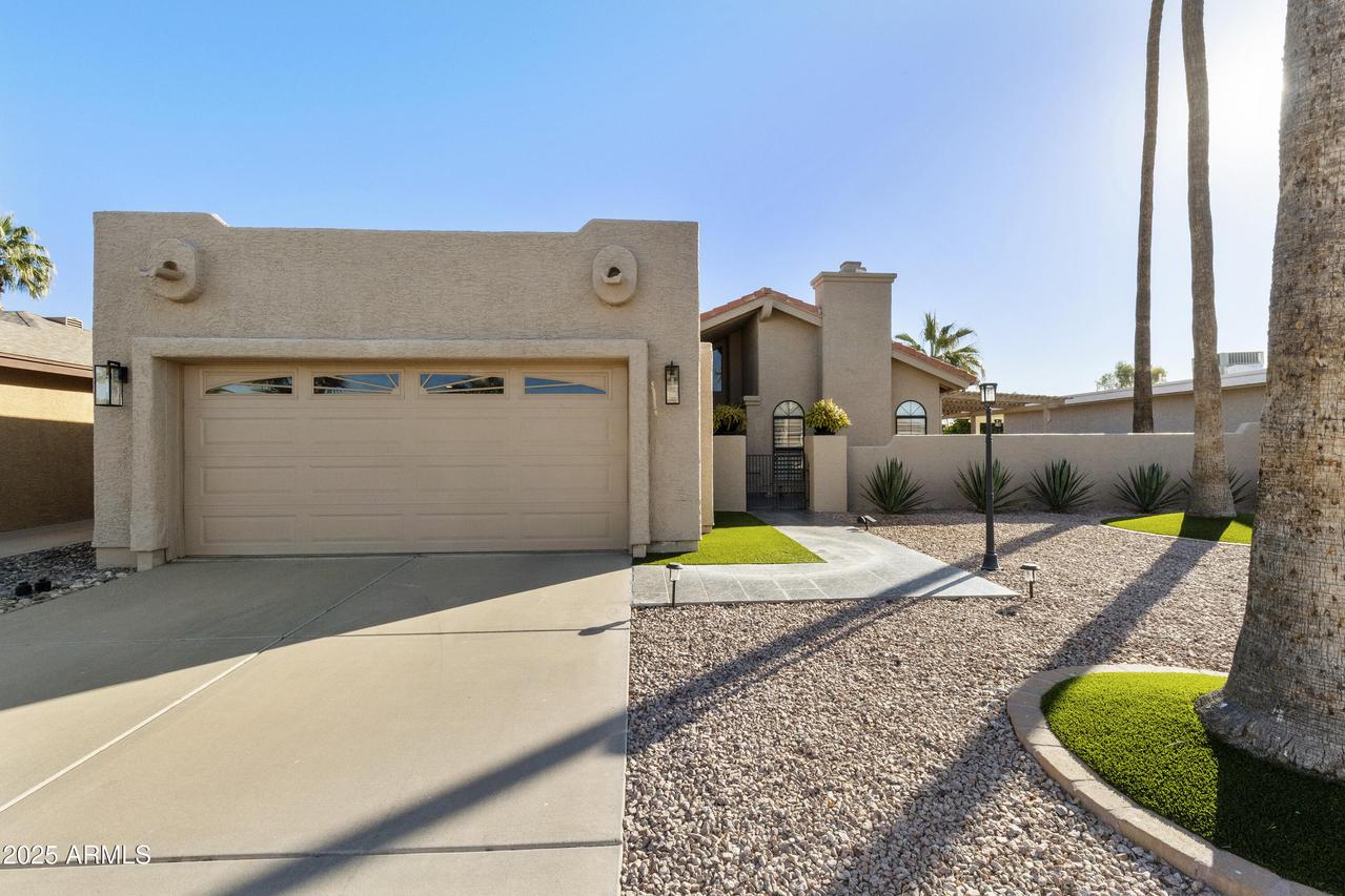 25821 S Hollygreen Dr., Sun Lakes, AZ 85248
