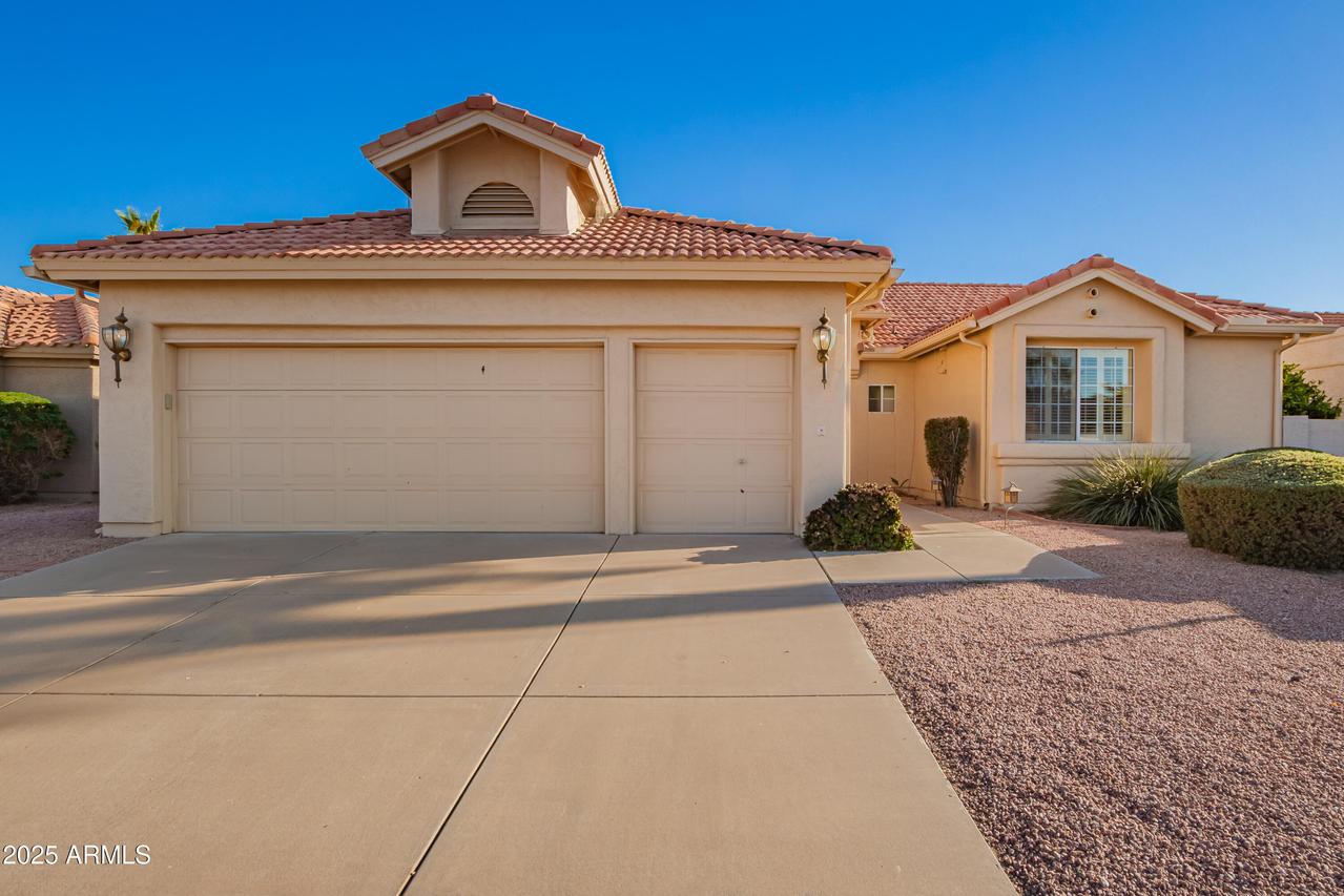 10901 E Sunnydale Dr., Sun Lakes, AZ 85248