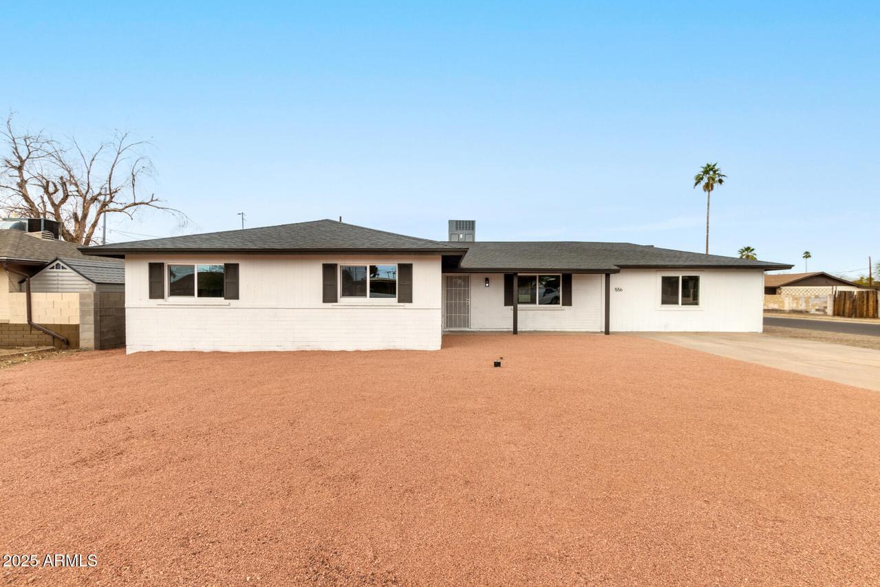 556 E Manor Dr., Casa Grande, AZ 85122