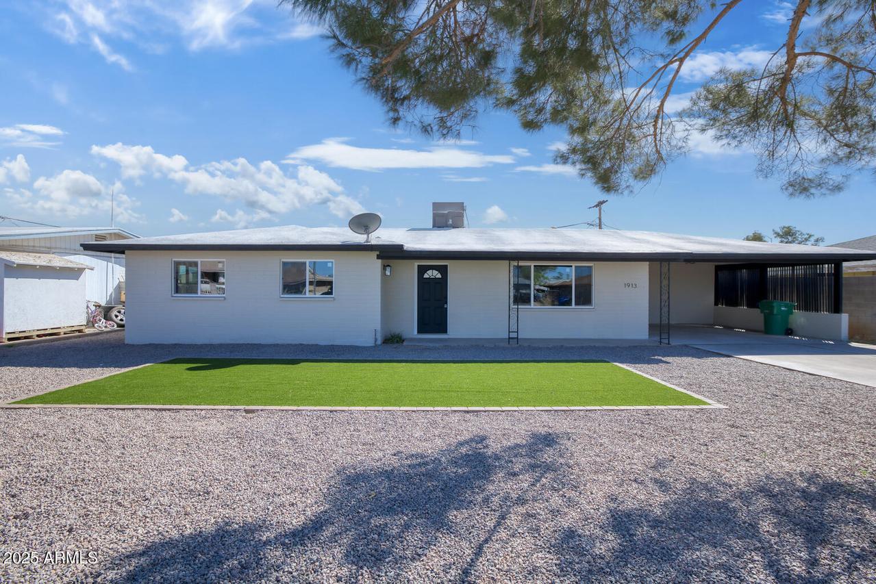 1913 E 1st Ave., Mesa, AZ 85204